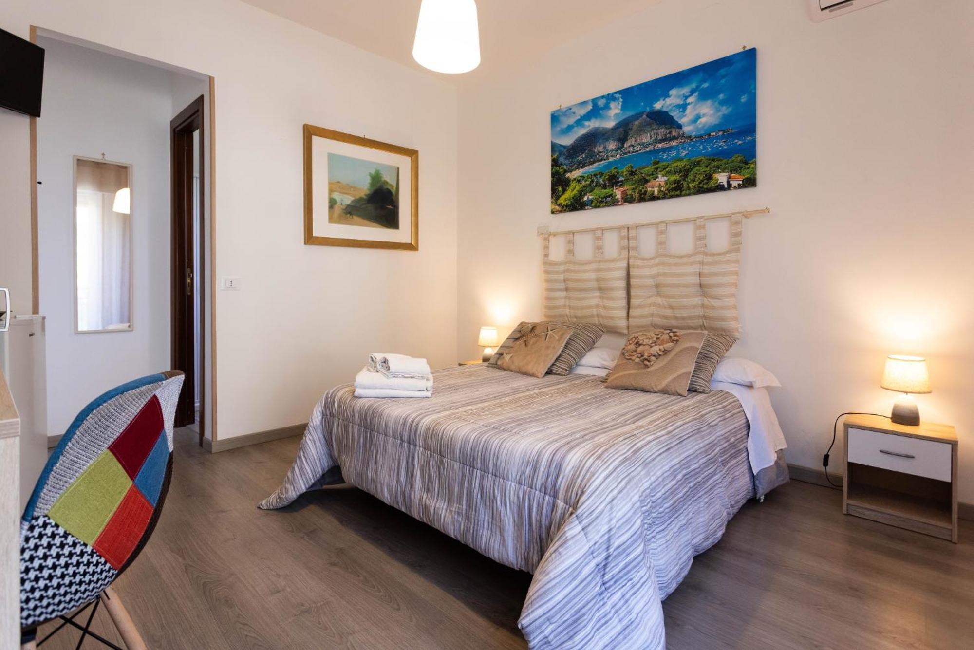House Eraclea Guest house Mondello
