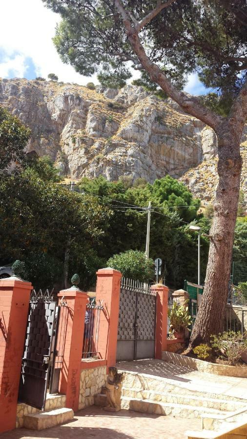 House Eraclea Guest house Mondello